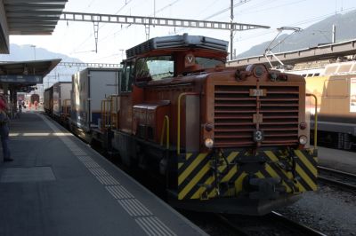Gm 3/3 231 rangiert Güterwagen in Landquart
Schlüsselwörter: gm , 3/3 , 33 , 231