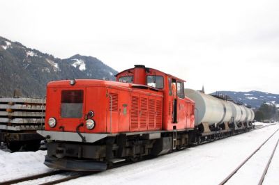 VL 13 mit Güterzug in Frojach
Schlüsselwörter: VL 13 , stlb