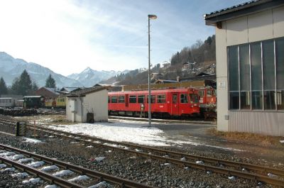 5090.01 und 2095.15 in der Zugförderungsstelle der Pinzgaubahn in Tischlerhäusl.
Schlüsselwörter: 5090 , 001 , 2095 , 015