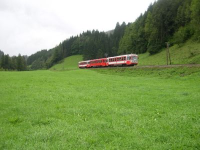 Dreifachtraktion
Die Dreifachtraktion auf der Ybbstalbahn zwischen Opponitz und Gstadt.
Schlüsselwörter: 5090