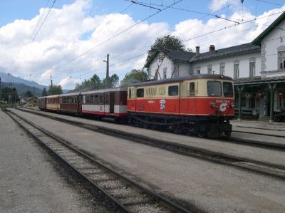 Mariazell
Die 1099 hat das Ziel mit ihrem Zug erreicht.
Schlüsselwörter: 1099 , 016 , Mariazell